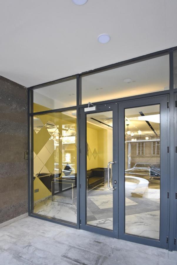 Home4You City Center Apartments Yerevan Bagian luar foto
