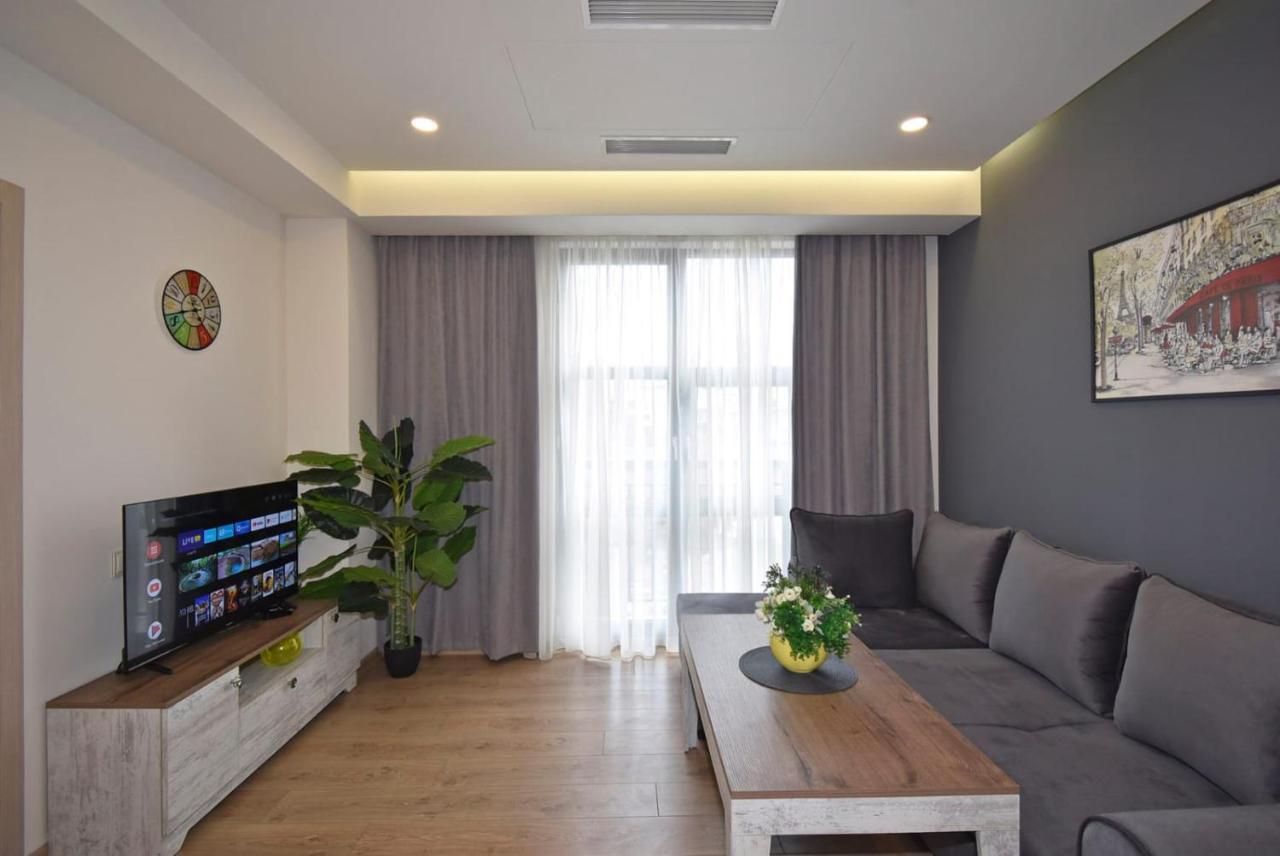 Home4You City Center Apartments Yerevan Bagian luar foto