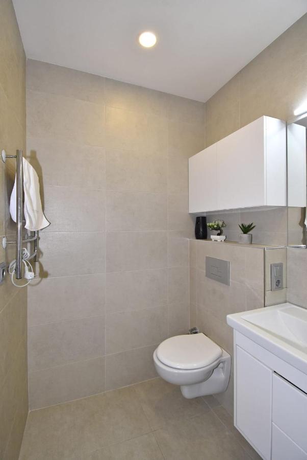 Home4You City Center Apartments Yerevan Bagian luar foto