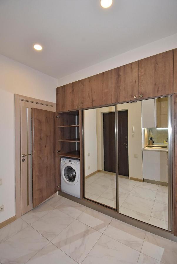 Home4You City Center Apartments Yerevan Bagian luar foto