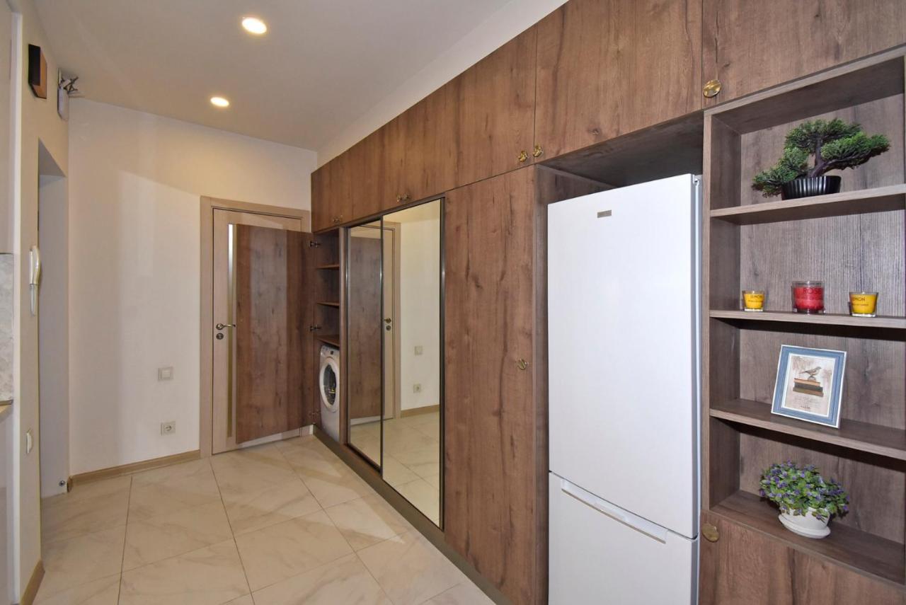 Home4You City Center Apartments Yerevan Bagian luar foto