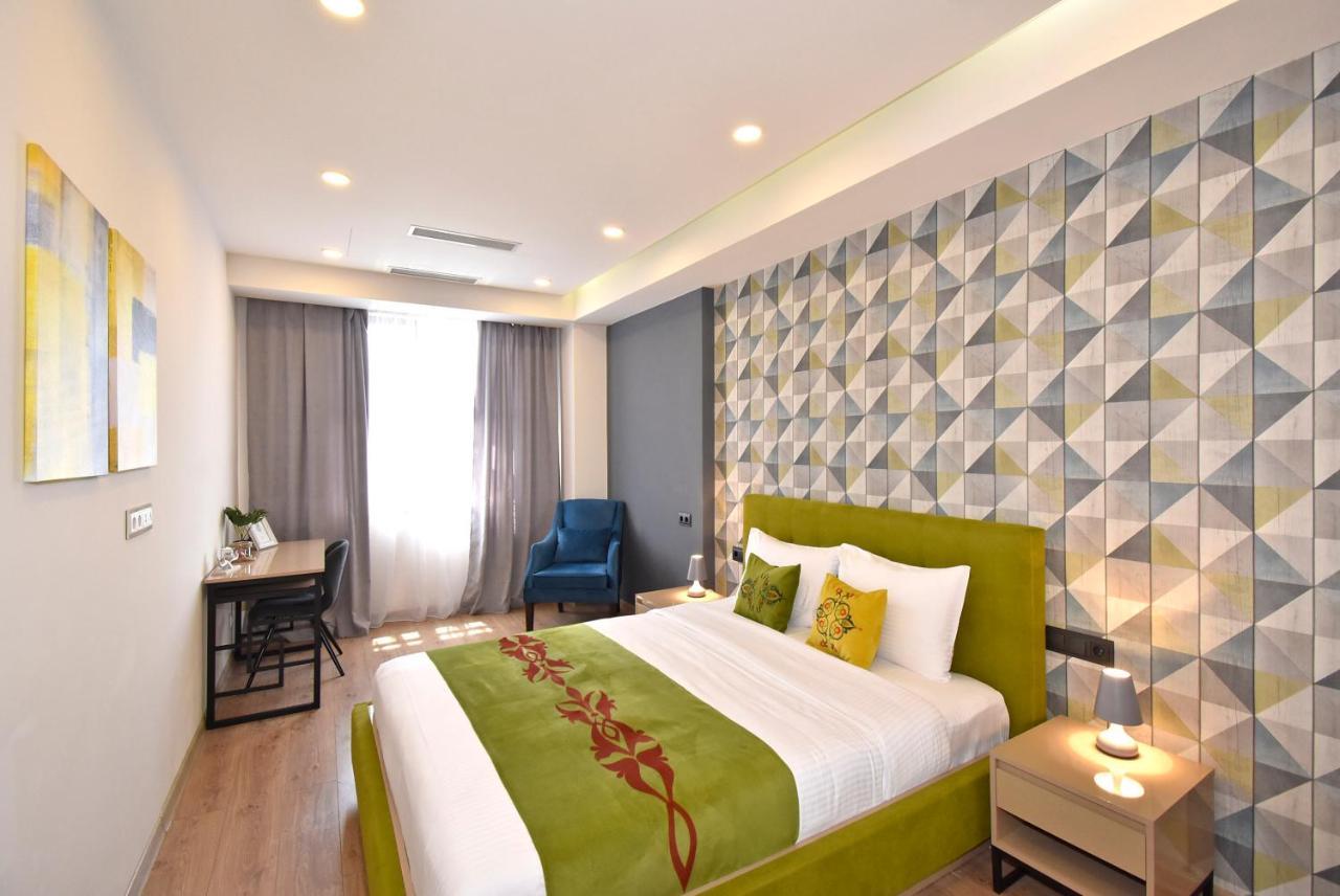 Home4You City Center Apartments Yerevan Bagian luar foto