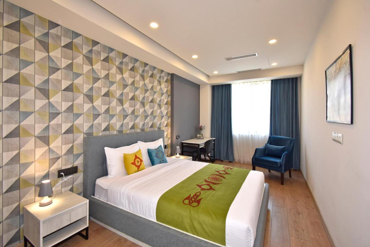 Home4You City Center Apartments Yerevan Bagian luar foto